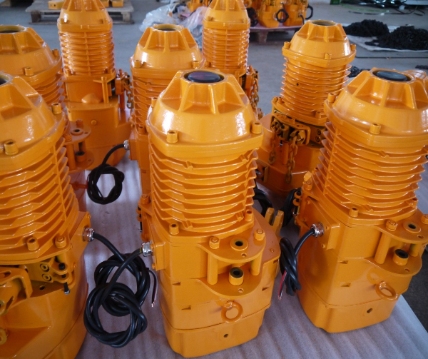 Professional Supplier of RM Electric Chain Hoists12-2.jpg