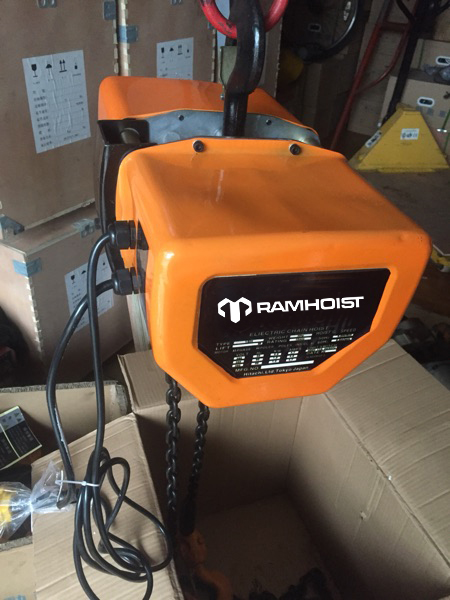 CPT Electric Chain Hoists1-2.jpg