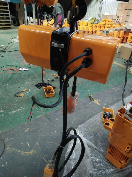 CPT Electric Chain Hoists3-2.jpg
