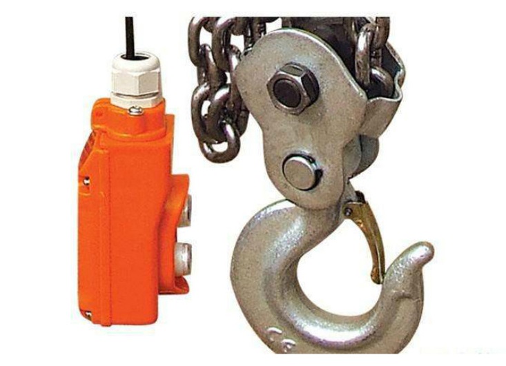 China Supplier of DHS Electric Chain Hoists1-4.jpg