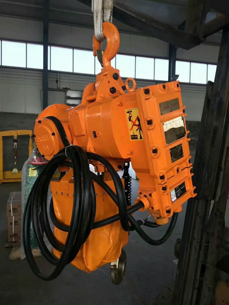 China Supplier of EX Type Electric Chain Hoists4-3.jpg