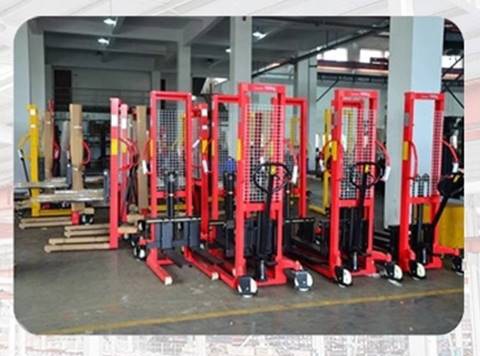 China Manufacturer of Electric Pallet Trucks.jpg