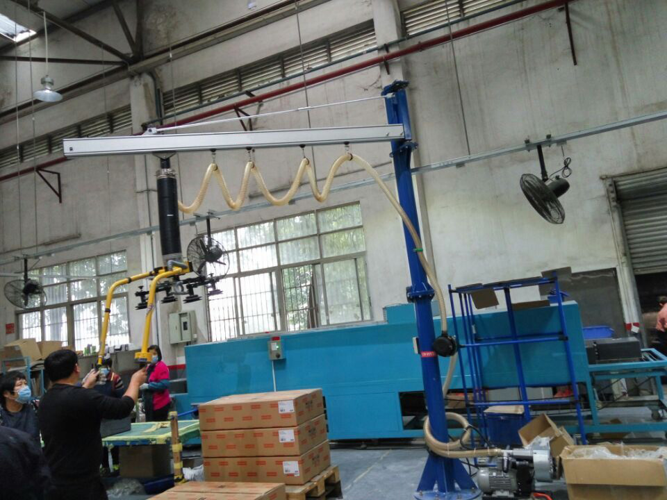 Site photos of Vacuum Tube Lifter for different capacity carton7.jpg