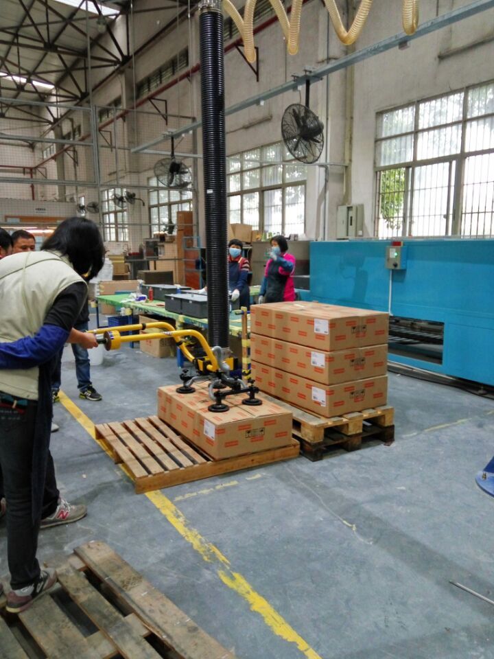 Site photos of Vacuum Tube Lifter for different capacity carton8.jpg