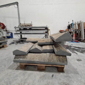 Vacuum tube lifter for natural Stone from Iceland