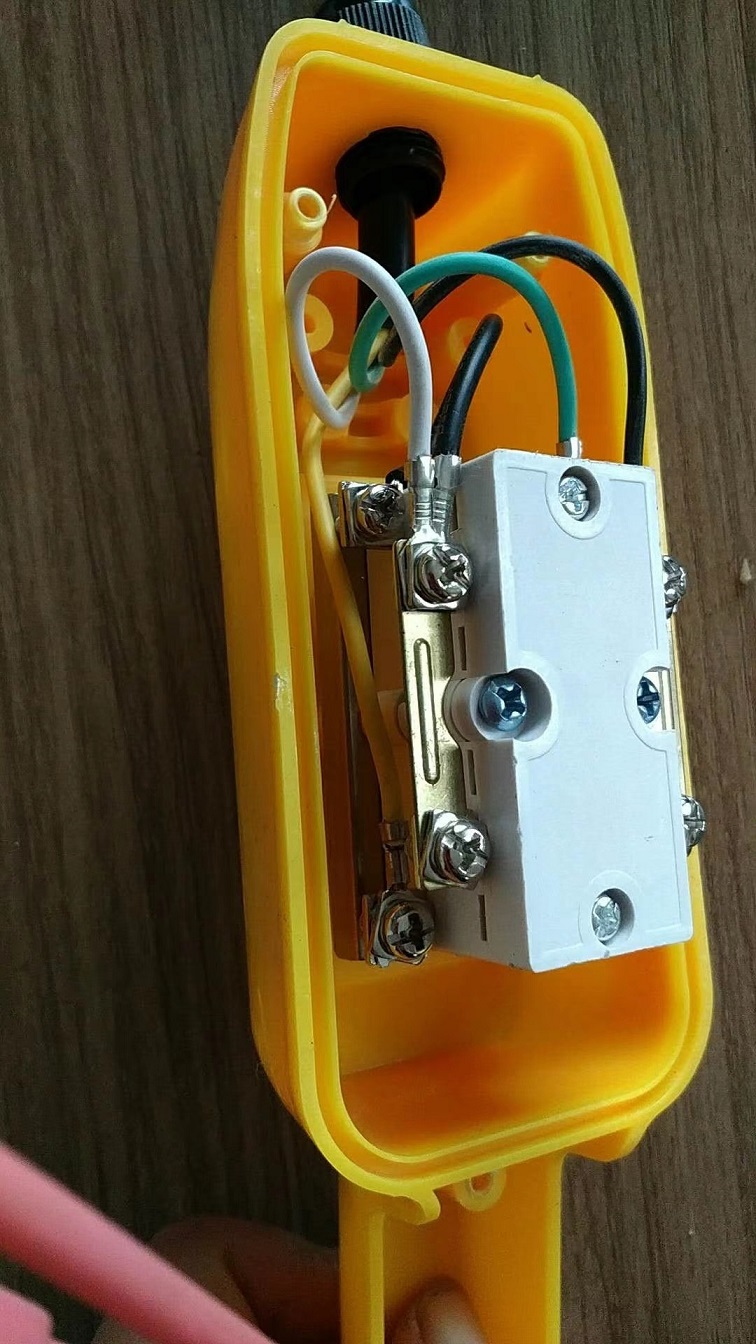 Control wiring for PA300 hoist8.jpg