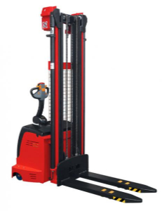 Searching for Lift truck / cap: 5 Tn (diesel or gasoline)  and Electric pallet truck / elevation:  5 mt from Venezuela