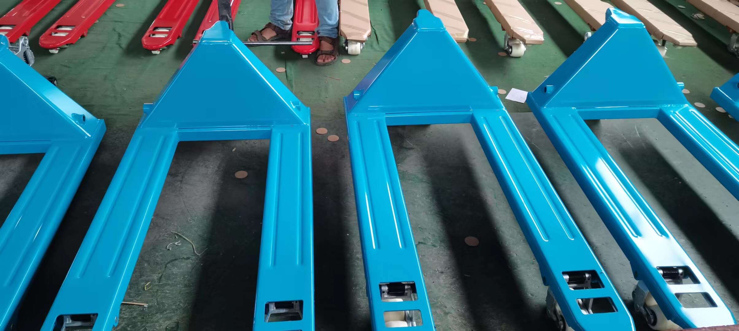 Different colour of hand pallet truck-4.jpg