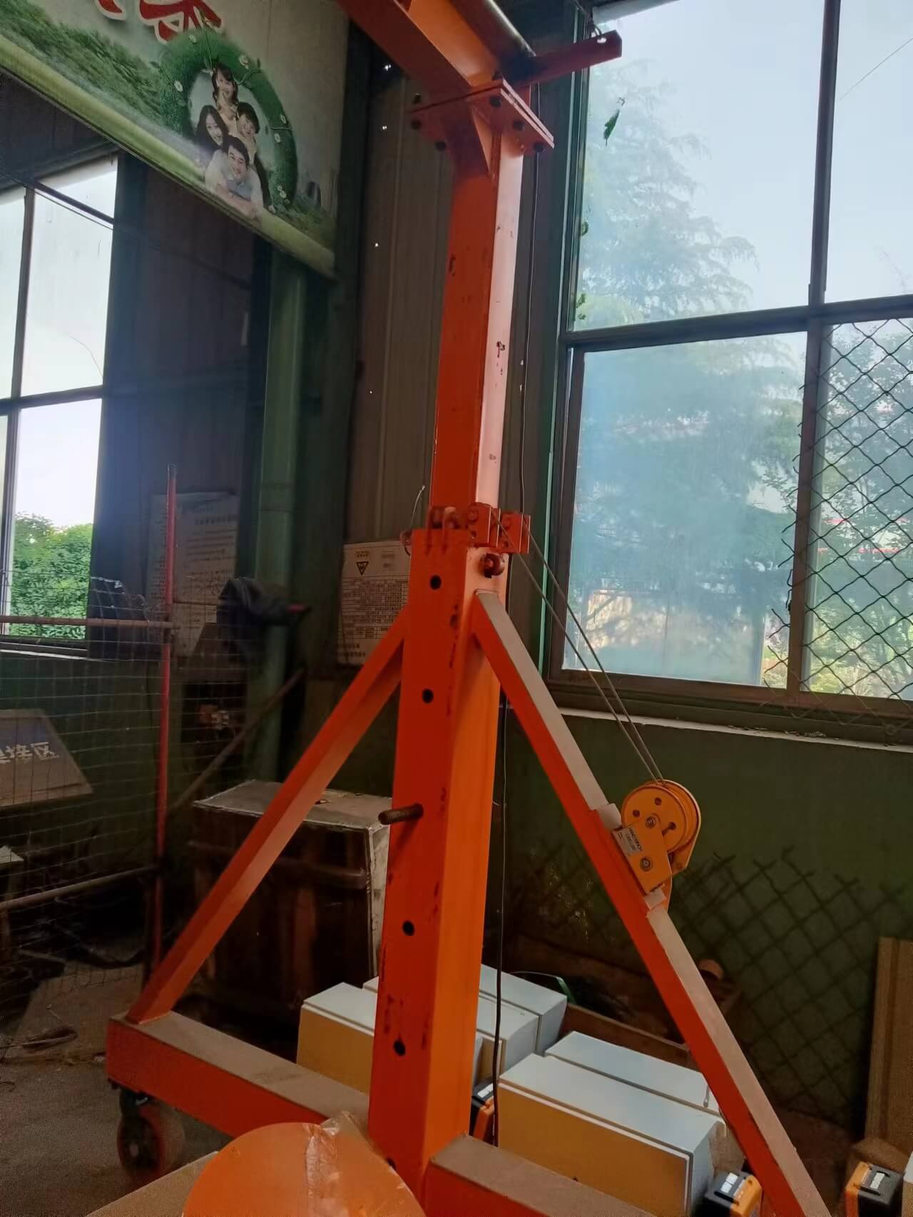 the height of gantry crane is adjustable-3.jpg